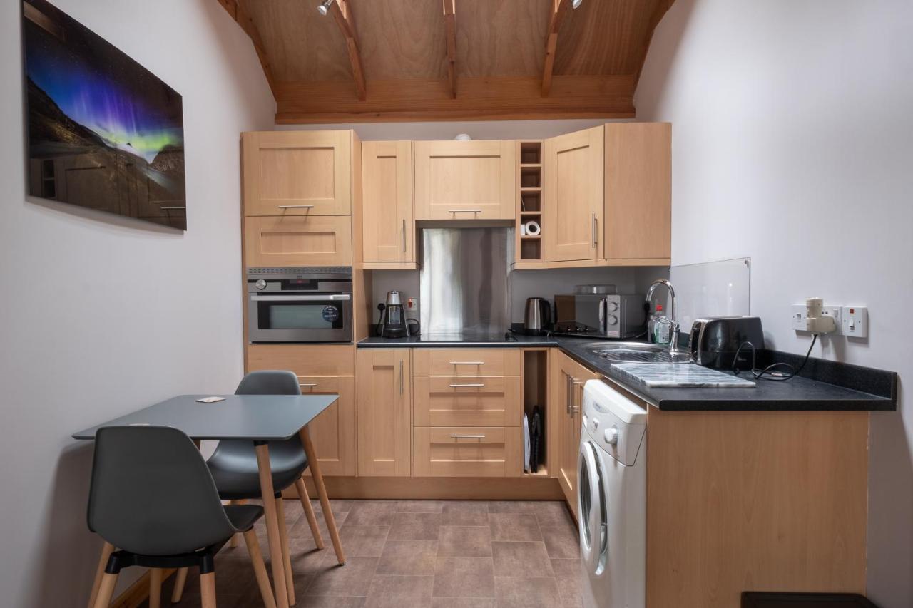 Contemporary One Bedroom Apartment Close To All Amenities In Conservation Area เทน ภายนอก รูปภาพ